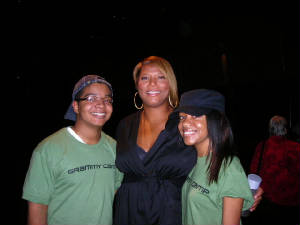 2neek_and_queenLatifah.jpg