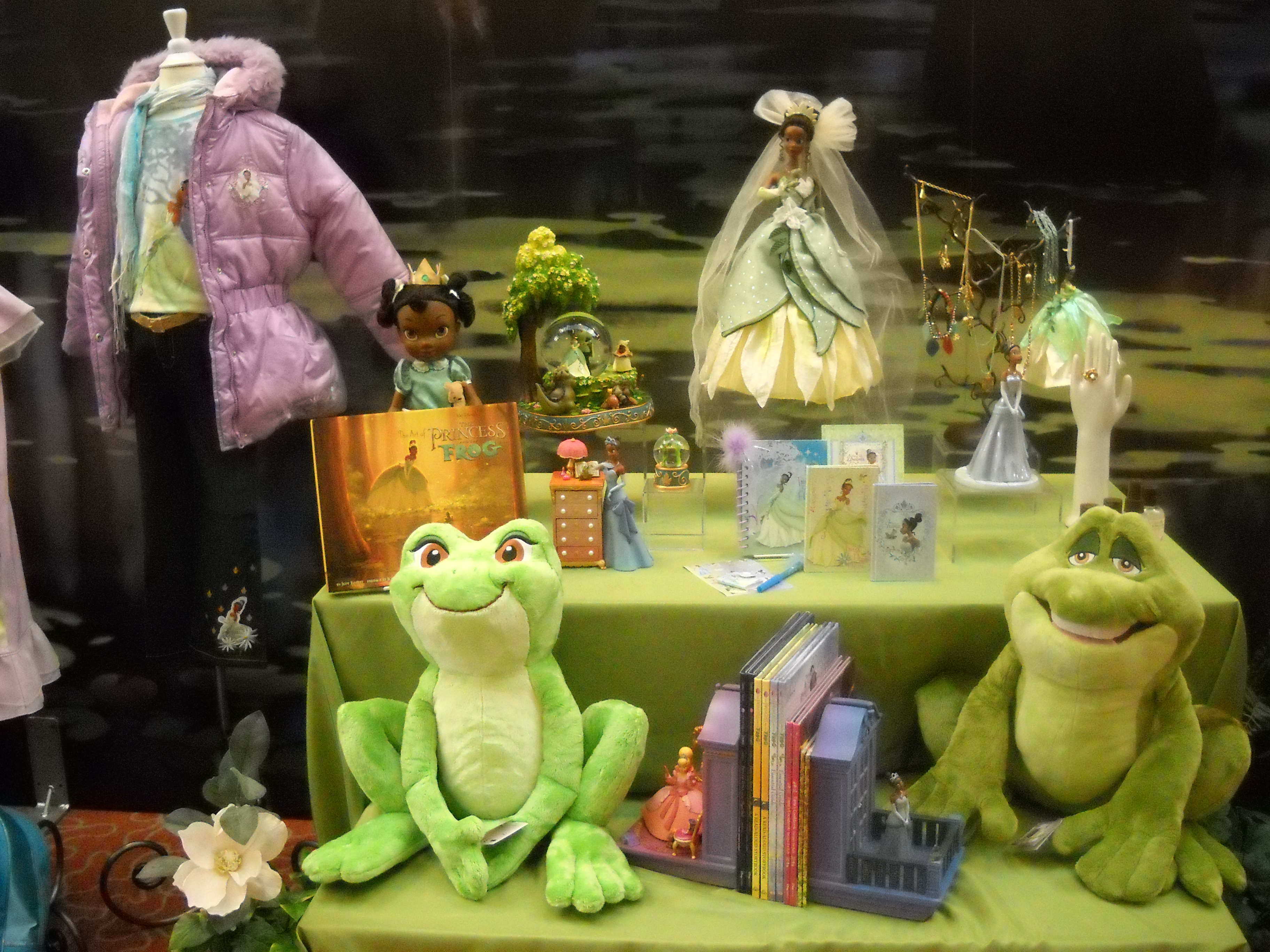 PrincessandtheFrogItems3.JPG