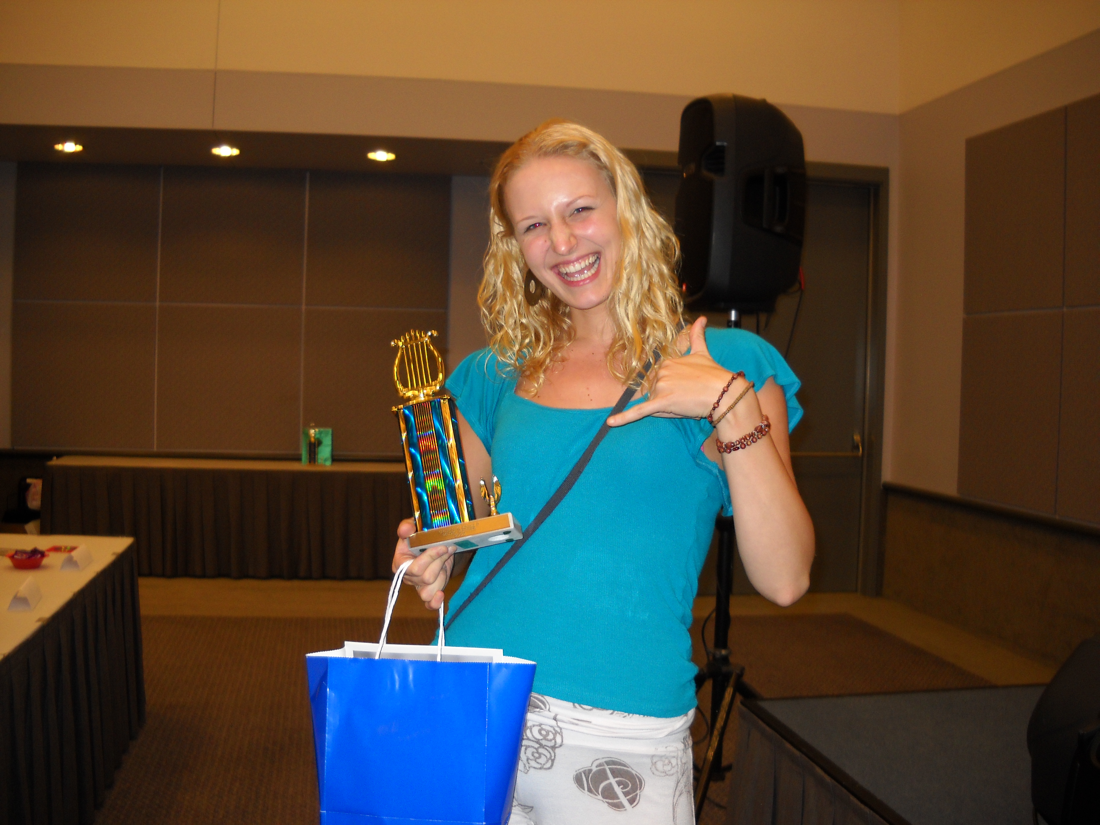 UpliftingMinds2_6_09_JeanAlena_VocalWinner.JPG