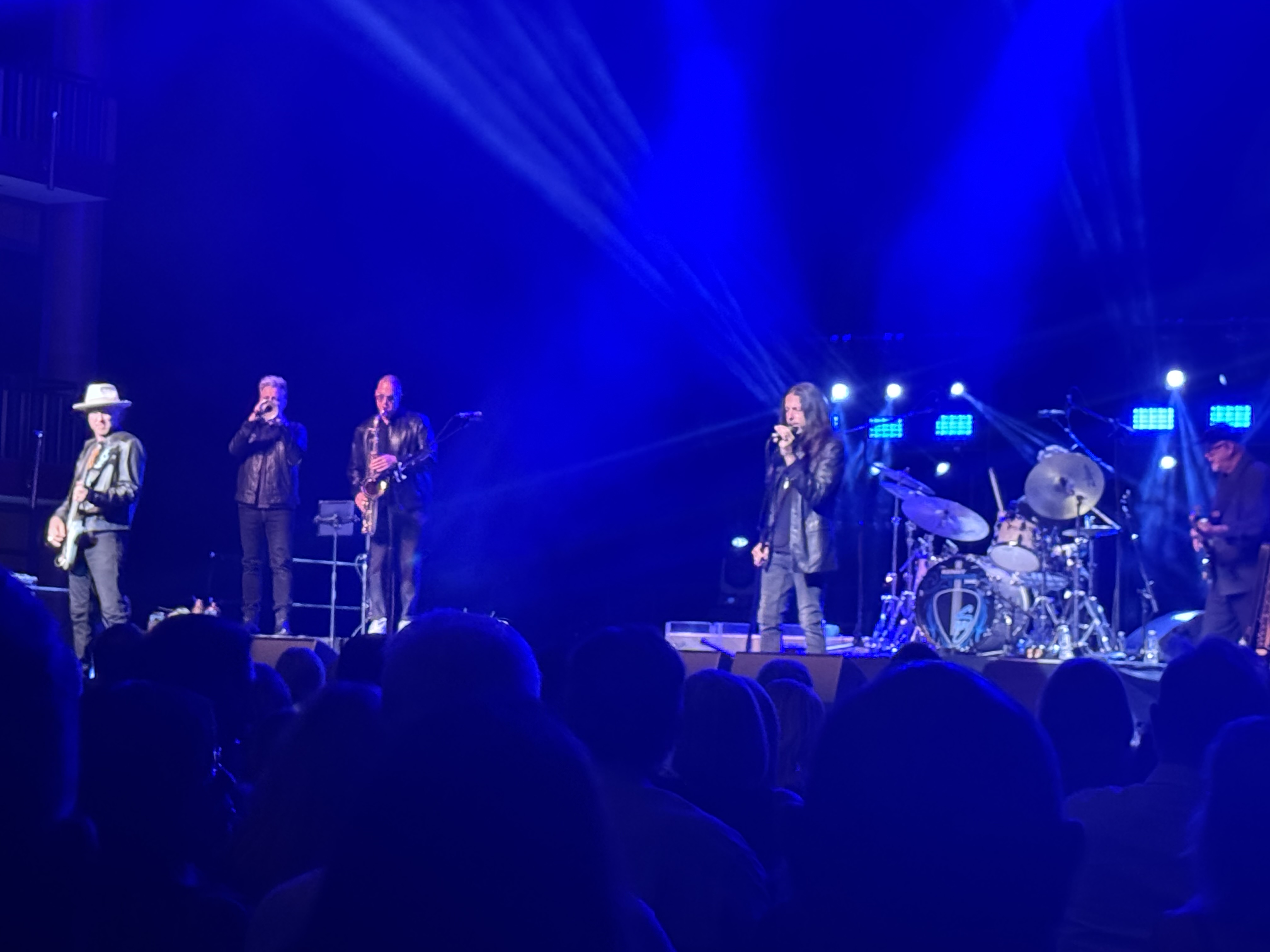 kennywayneshepherd_cerritosconcert_pic1.jpeg