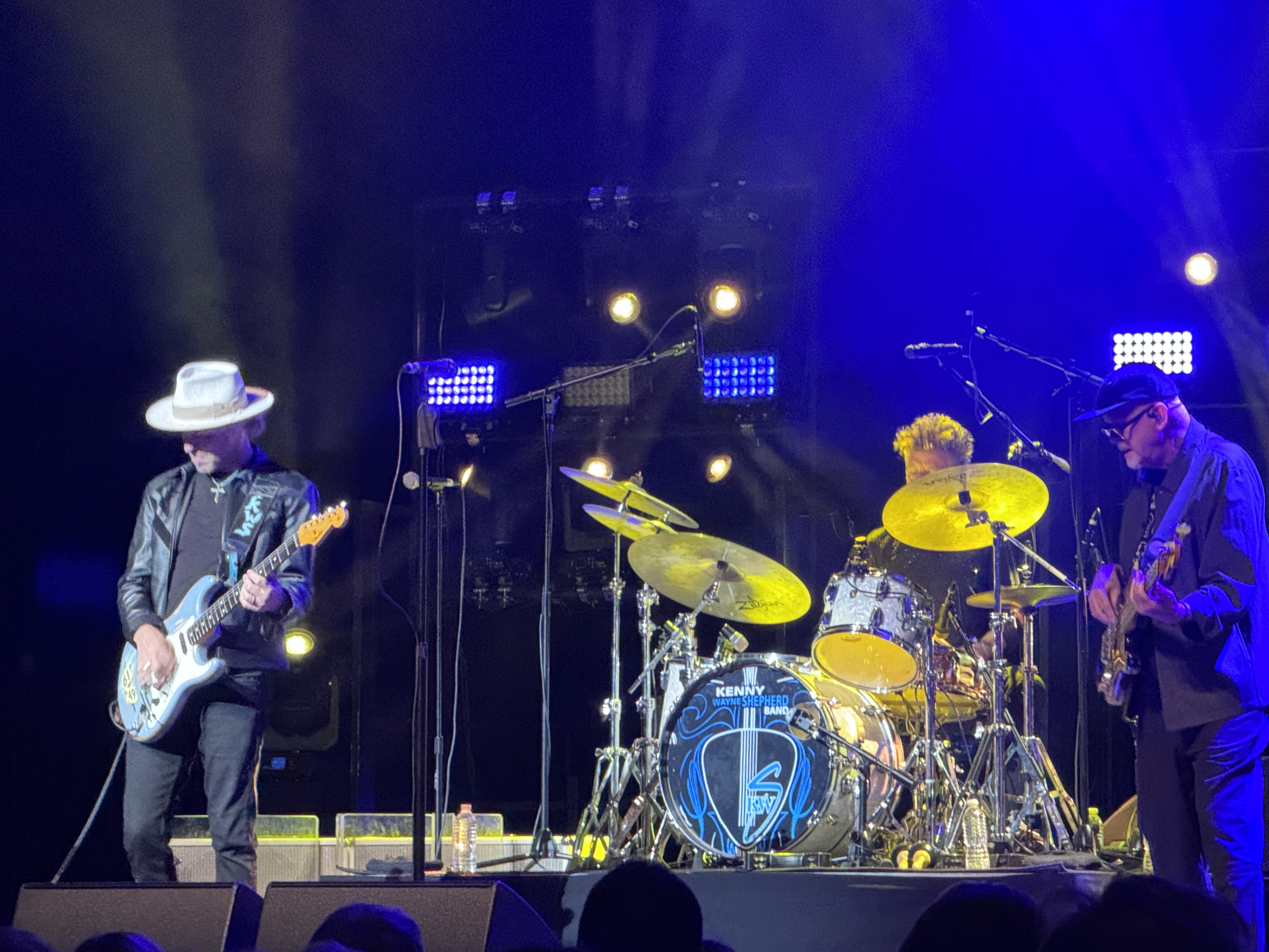 kennywayneshepherd_cerritosconcert_pic4.jpeg